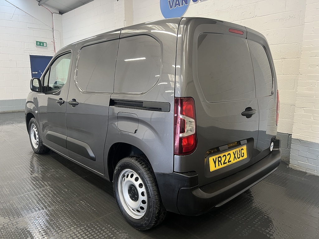 Toyota Proace City 1.5 Bluehdi Active Short Panel Van Manu YR22XUG Grey #3