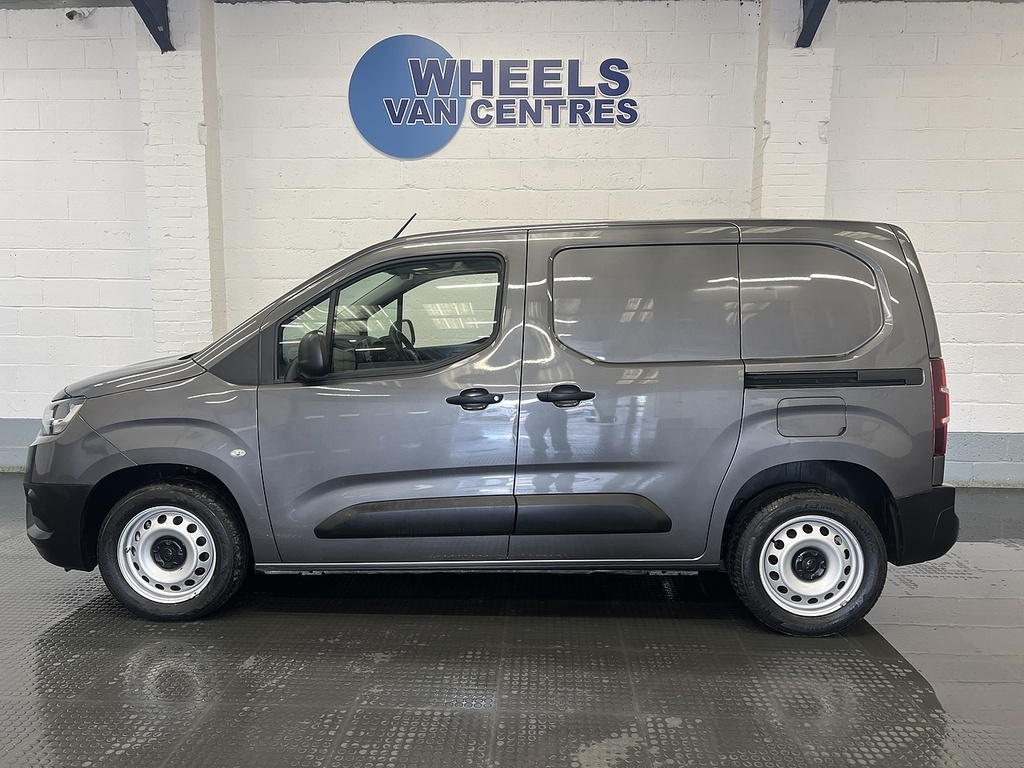 Toyota Proace City 1.5 Bluehdi Active Short Panel Van Manu YR22XUG Grey #2