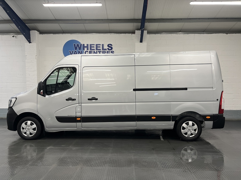 Renault Master 2.3 Dci 35 Business Panel Van F HN23GZP Grey #2