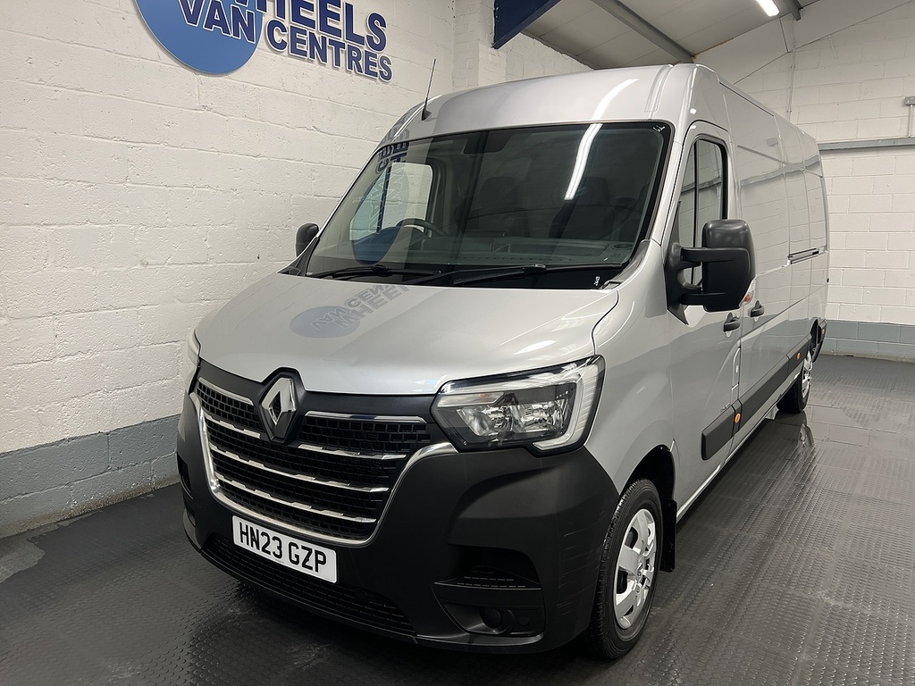 Renault Master 2.3 Dci 35 Business Panel Van F Grey