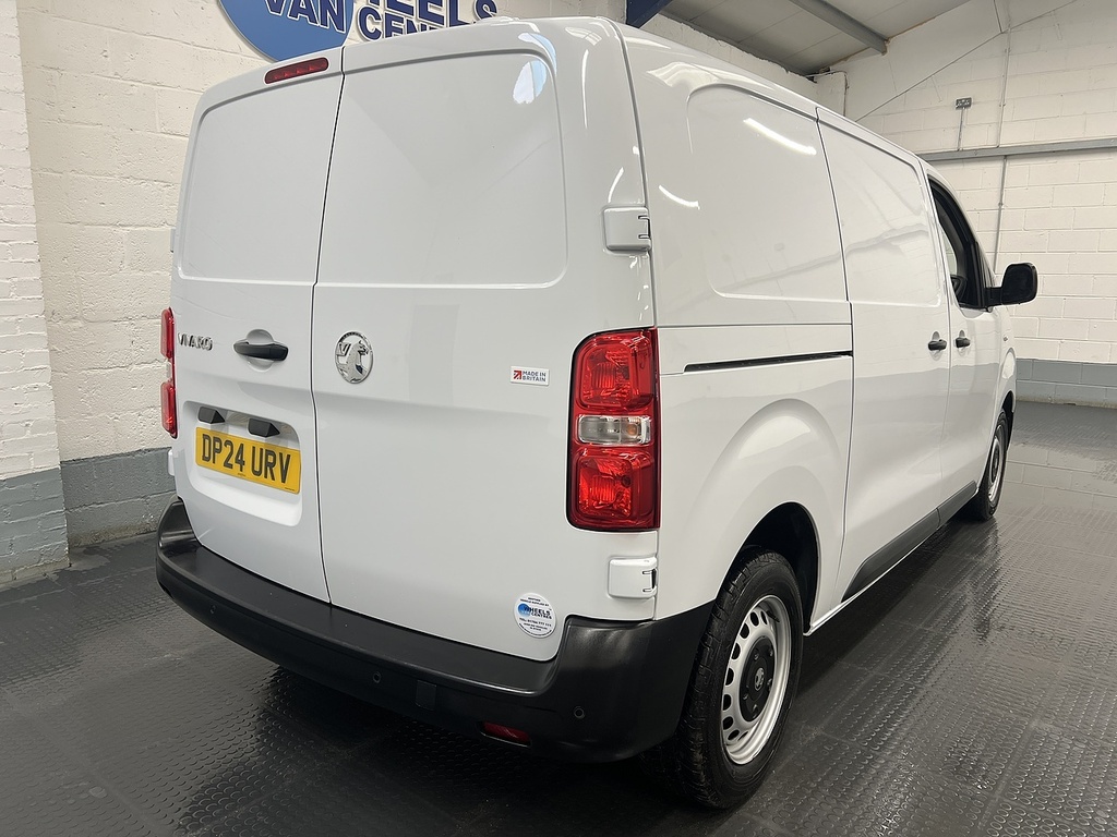 Vauxhall Vivaro 1.5 Turbo D Prime Panel Van 6Dr Swb DP24URV White #5