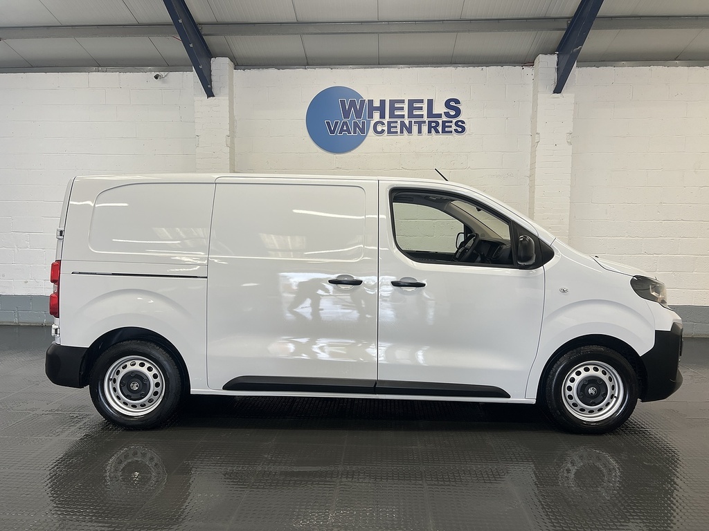 Vauxhall Vivaro 1.5 Turbo D Prime Panel Van 6Dr Swb DS24TPO White #6