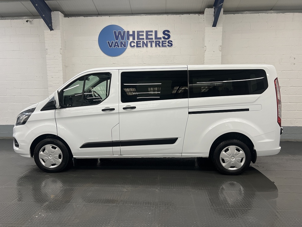 Ford Transit Custom 320 Ecoblue Trend 2.0 Minibus DL22BCV White #2