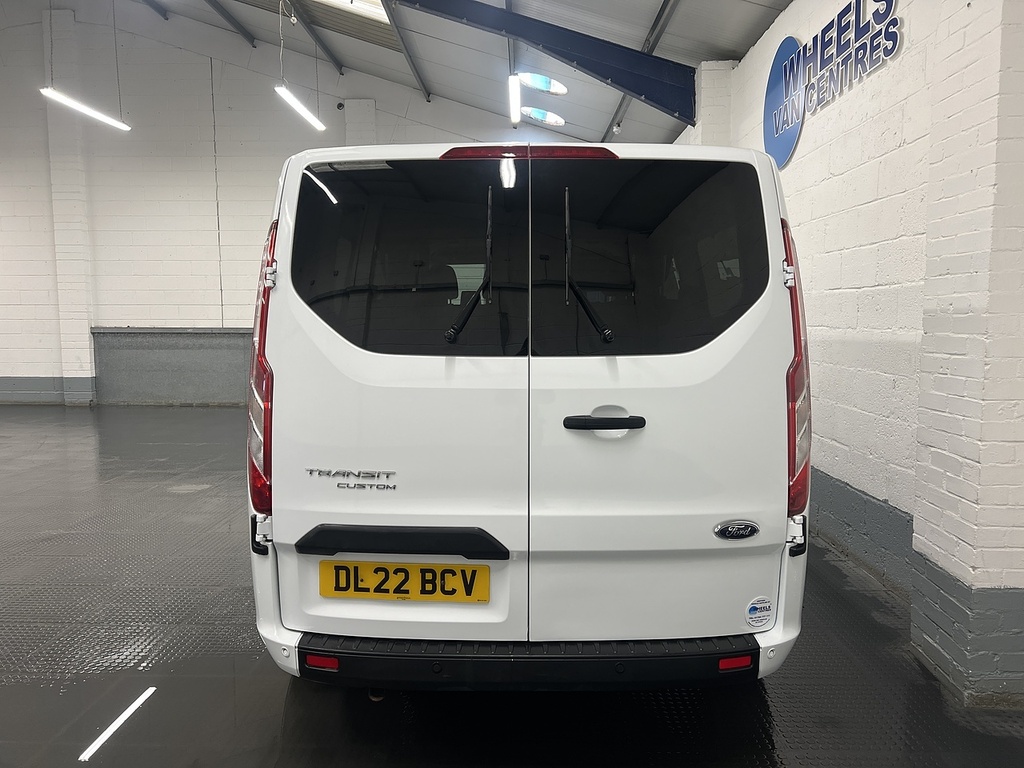 Ford Transit Custom 320 Ecoblue Trend 2.0 Minibus DL22BCV White #4