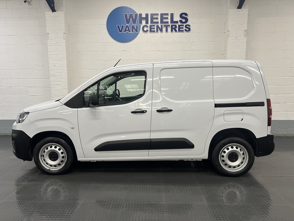 Citroen Berlingo 1.5 Bluehdi 1000 Enterprise Edition M Panel Van LA72HWE White #2