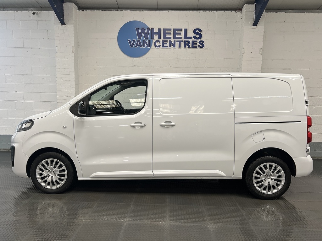 Vauxhall Vivaro 1.5 Turbo D 2900 Prime Panel Van 6Dr DT23VEB White #2