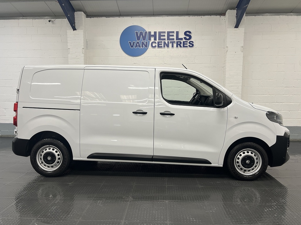Vauxhall Vivaro 1.5 Turbo D Prime Panel Van 6Dr Swb DP24TYG White #6