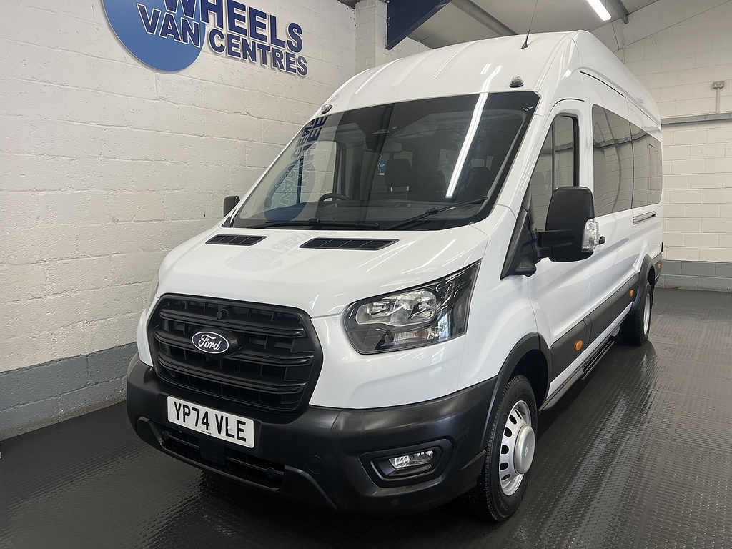 Ford Transit Custom 2.0 460 Ecoblue Leader Minibus Double Cab Dies YP74VLE White