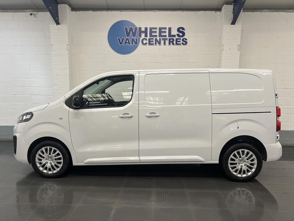 Vauxhall Vivaro 1.5 Turbo D 2900 Prime Panel Van 6Dr DT23VFC White #2