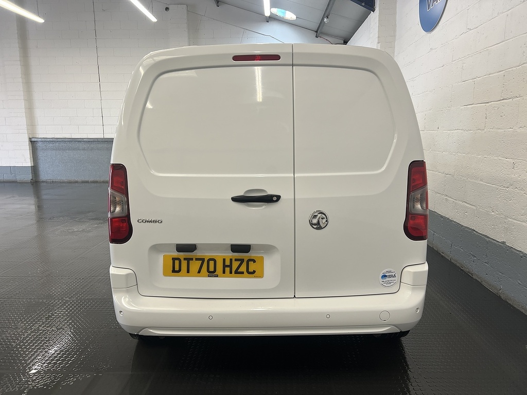 Vauxhall Combo 1.5 Turbo D 2300 Sportive Panel Van Man DT70HZC White #4