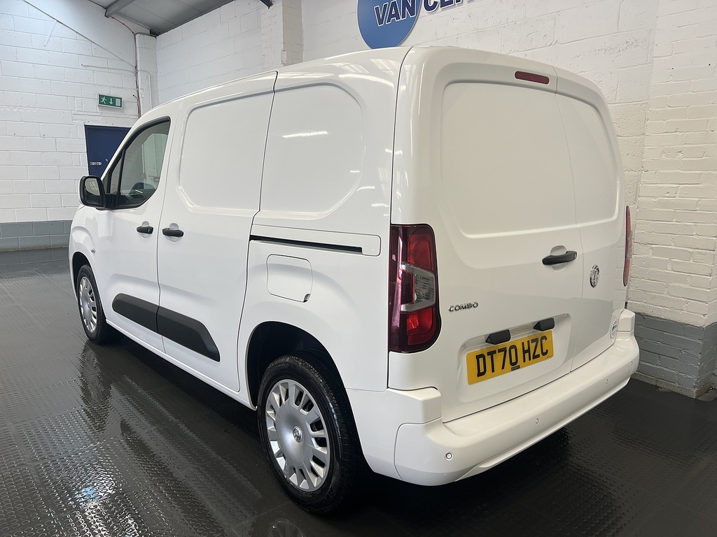 Vauxhall Combo 1.5 Turbo D 2300 Sportive Panel Van Man DT70HZC White #3