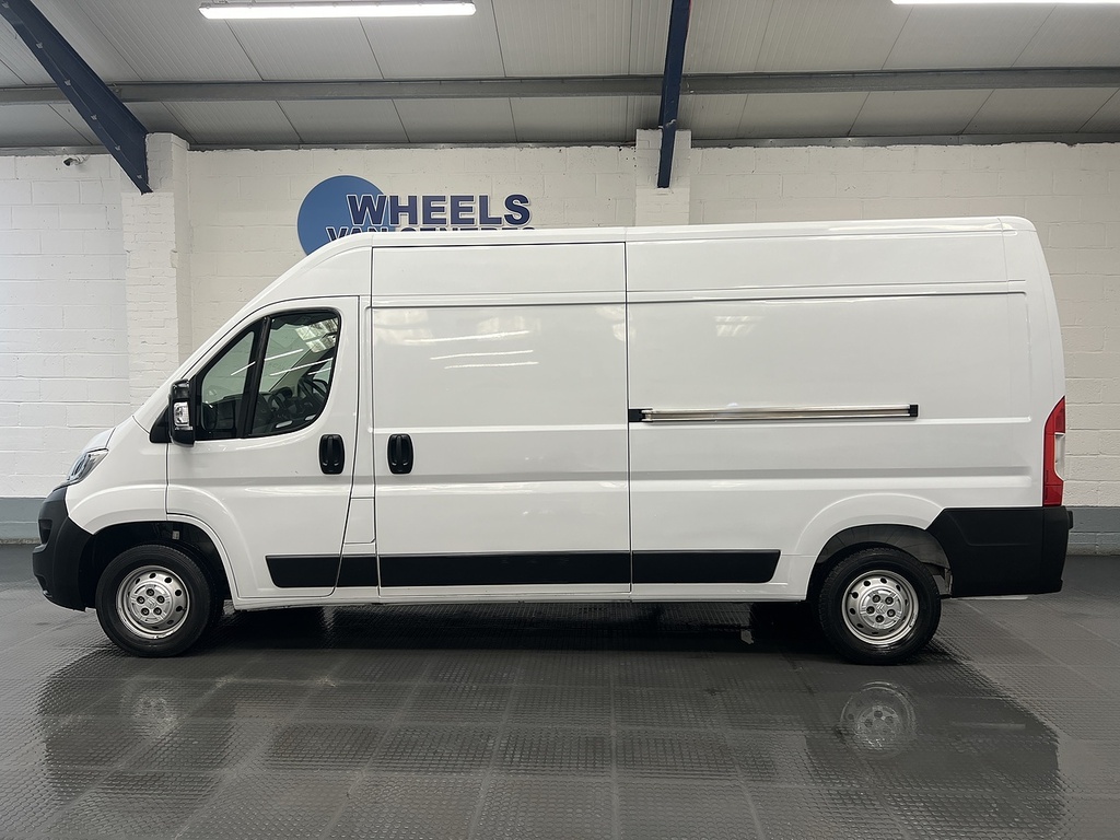 Citroen Relay 2.2 Bluehdi 35 Enterprise Edition Panel Van Di YL23DMZ White #2