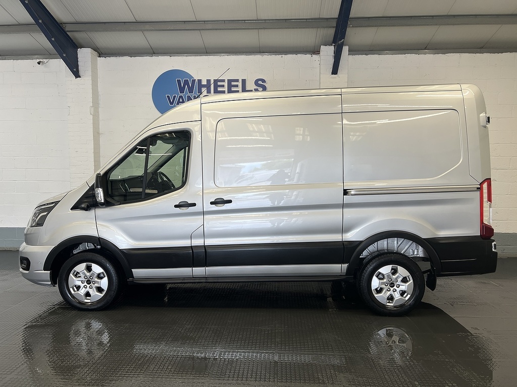 Ford Transit Custom 2.0 350 Ecoblue Limited Panel Van WN75GVL Silver #2