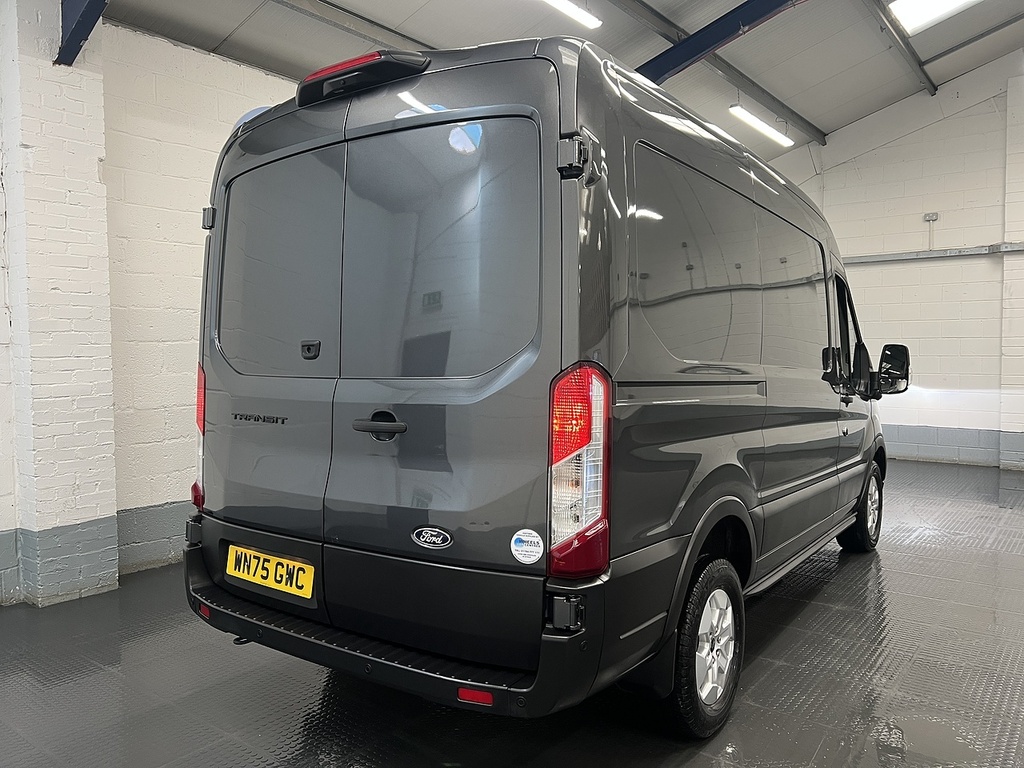 Ford Transit Custom 2.0 350 Ecoblue Limited Panel Van WN75GWC #5