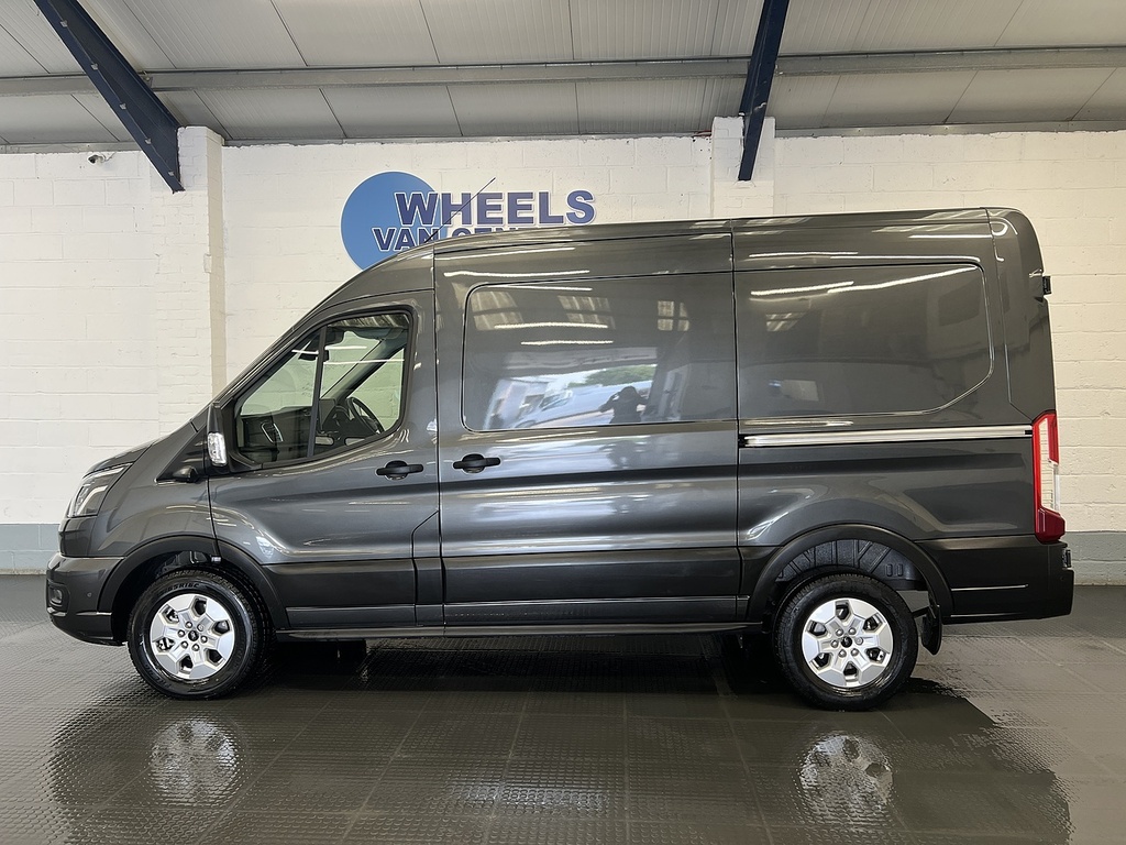 Ford Transit Custom 2.0 350 Ecoblue Limited Panel Van WN75GWC #2
