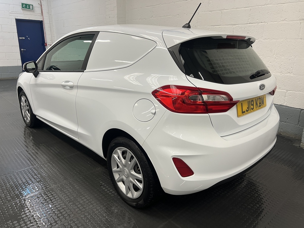 Ford Fiesta 1.5 Tdci Car Derived Van Euro 6 LJ19KDM White #3