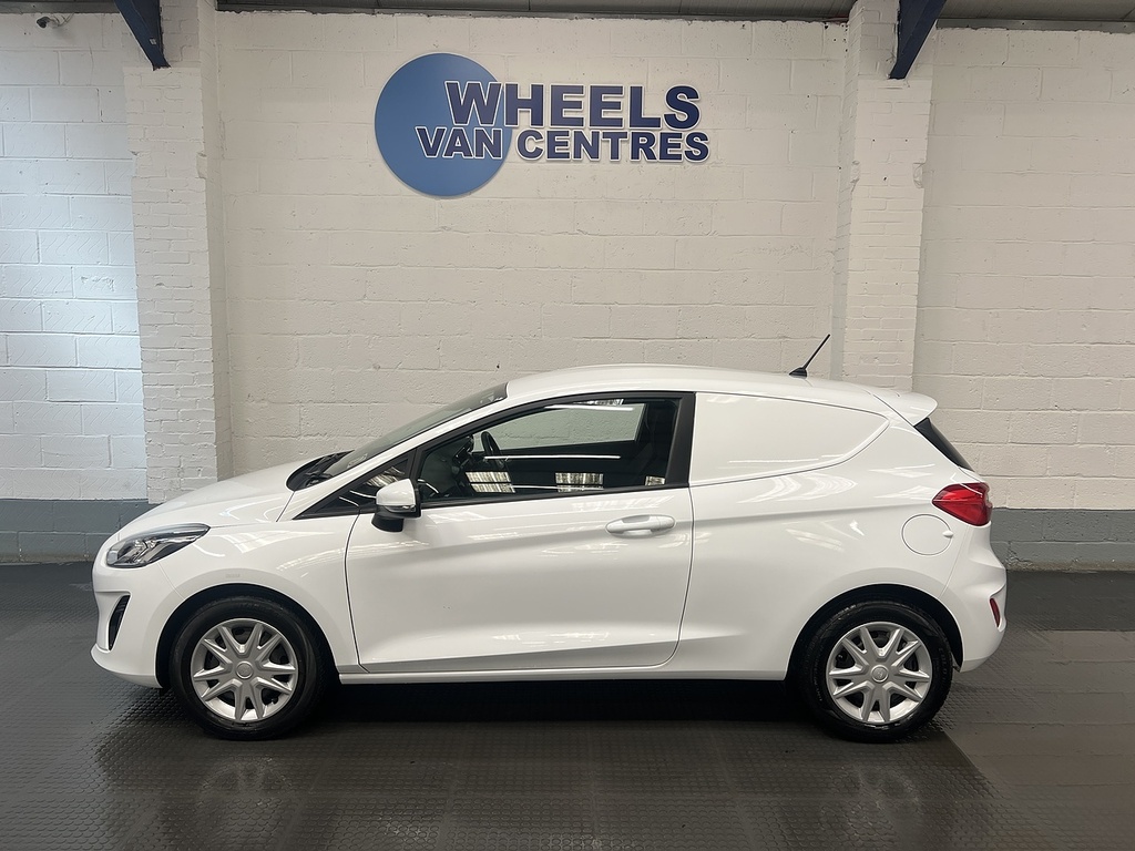 Ford Fiesta 1.5 Tdci Car Derived Van Euro 6 White #2