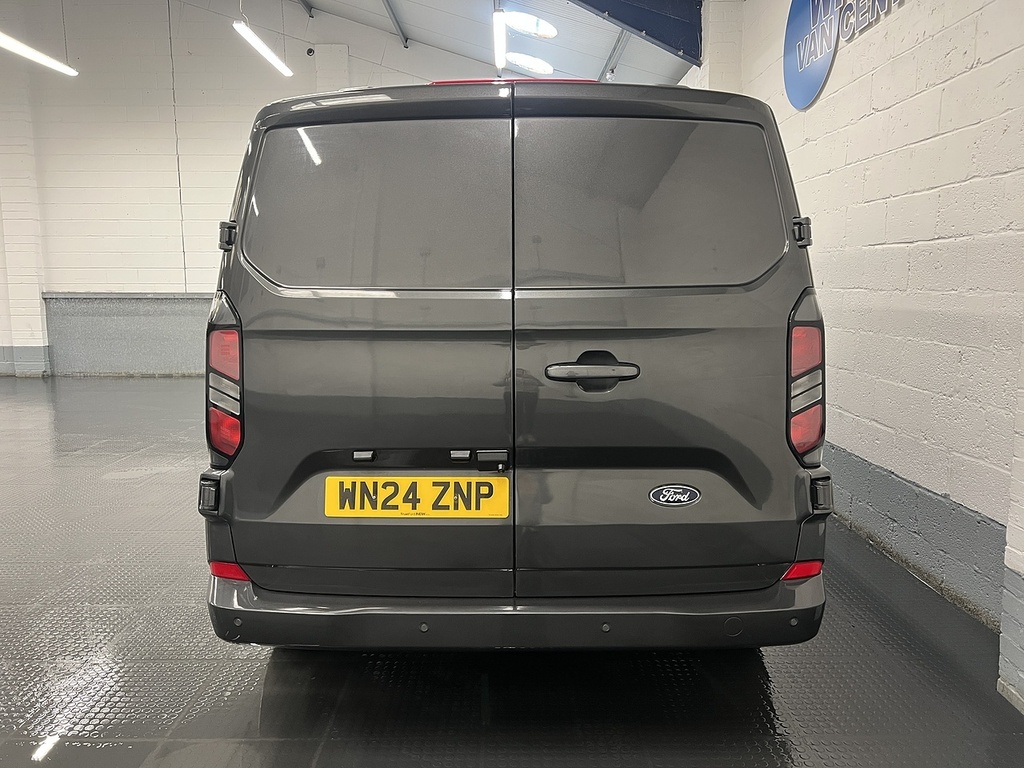 Ford Transit Custom 2.0 300 Ecoblue Limited Panel Van Manua WN24ZNP #4