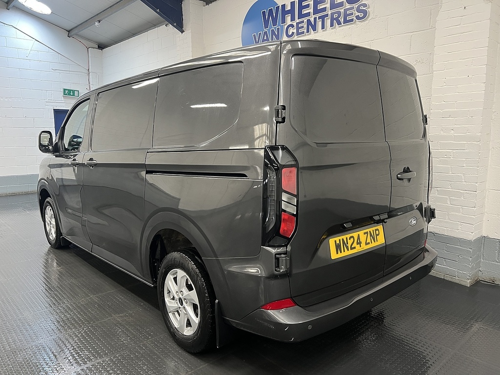 Ford Transit Custom 2.0 300 Ecoblue Limited Panel Van Manua WN24ZNP #3