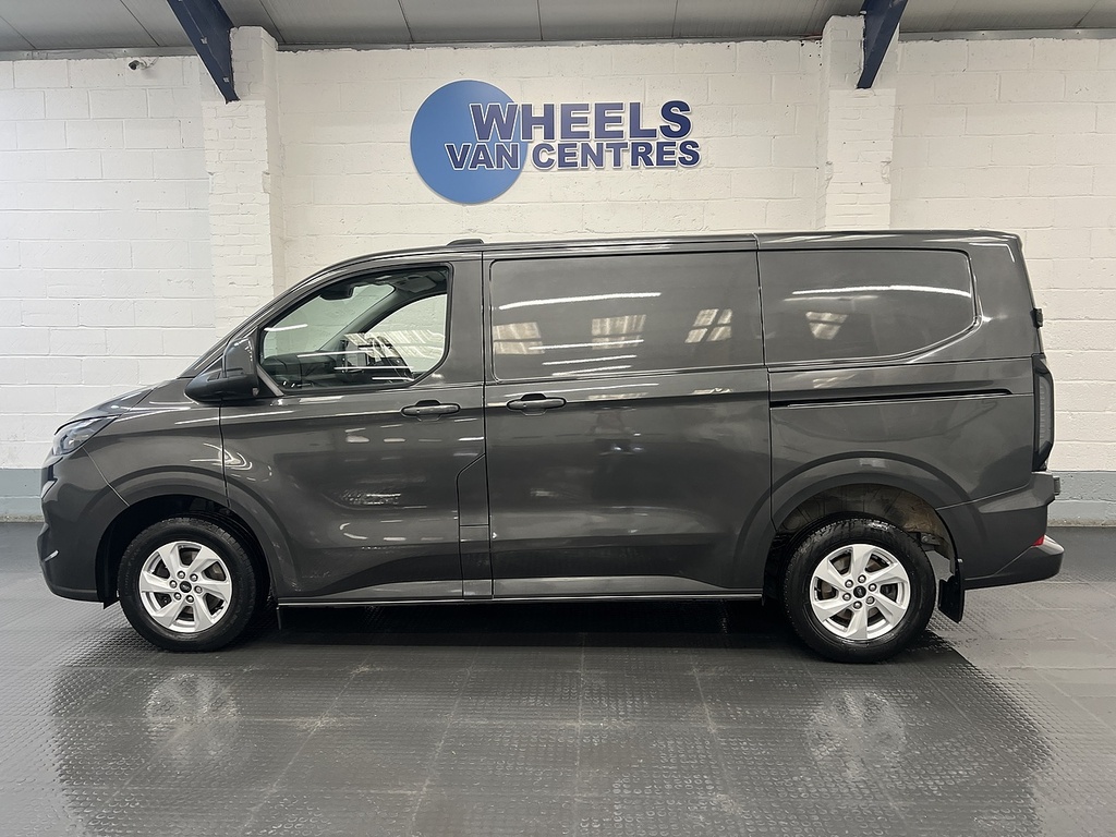 Ford Transit Custom 2.0 300 Ecoblue Limited Panel Van Manua WN24ZNP #2