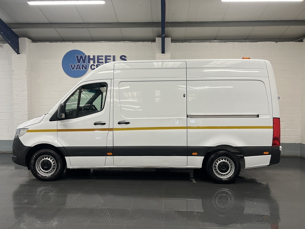 Mercedes-Benz Sprinter 2.0 315 Cdi Progressive Panel Van Manua KN73SVE White #2