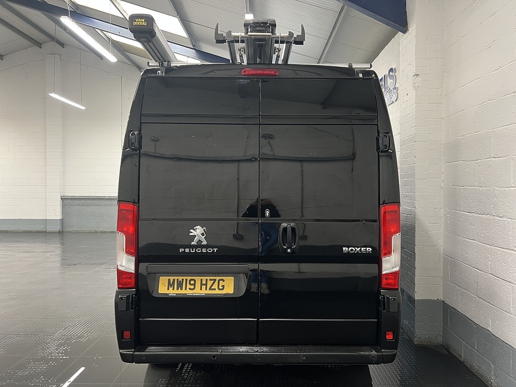 Peugeot Boxer 2.0 Bluehdi 335 Professional Panel Van MW19HZG Black #4