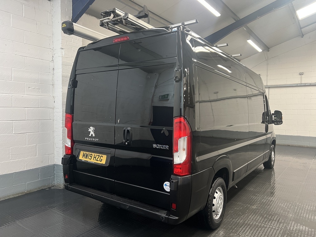 Peugeot Boxer 2.0 Bluehdi 335 Professional Panel Van MW19HZG Black #5