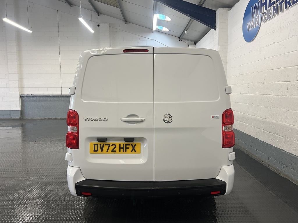 Vauxhall Vivaro 1.5 Turbo D 2900 Sportive Panel Van 6Dr Man DV72HFX White #4