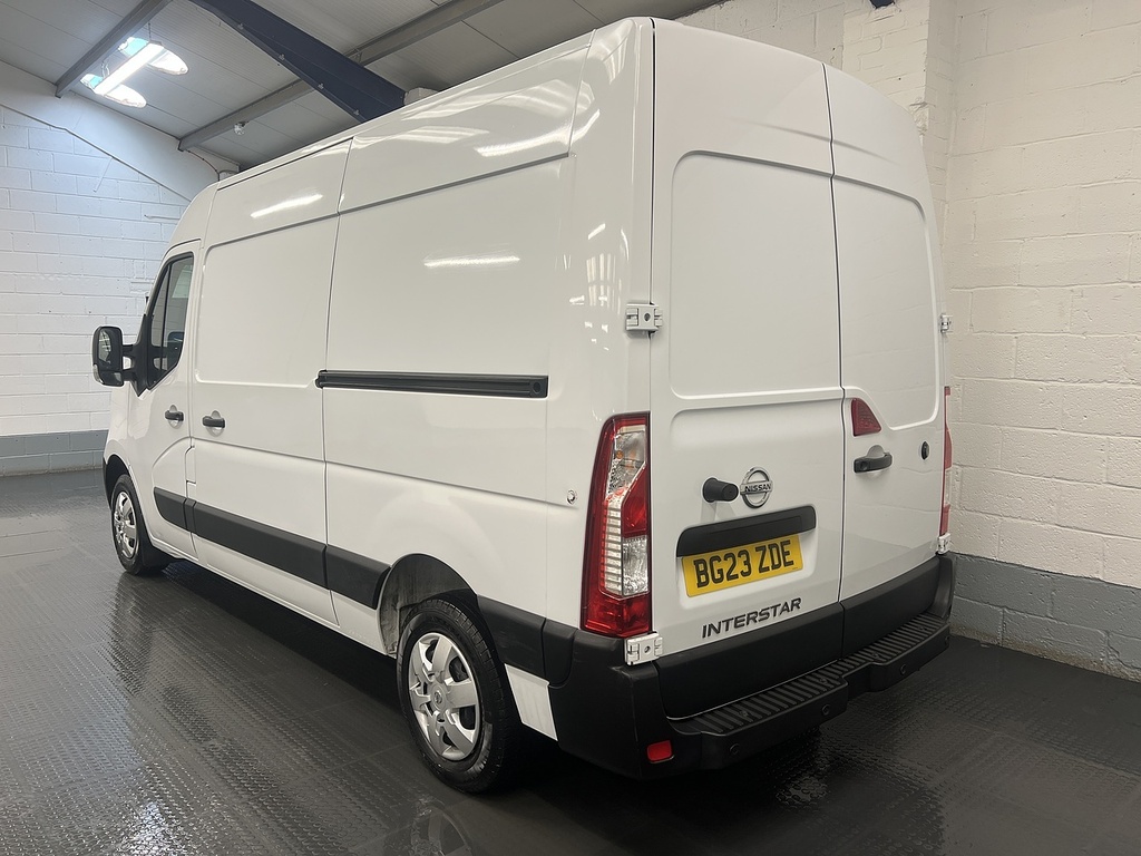 Nissan InterStar 2.3 Dci 35 Acenta Panel Van Fwd BG23ZDE White #3