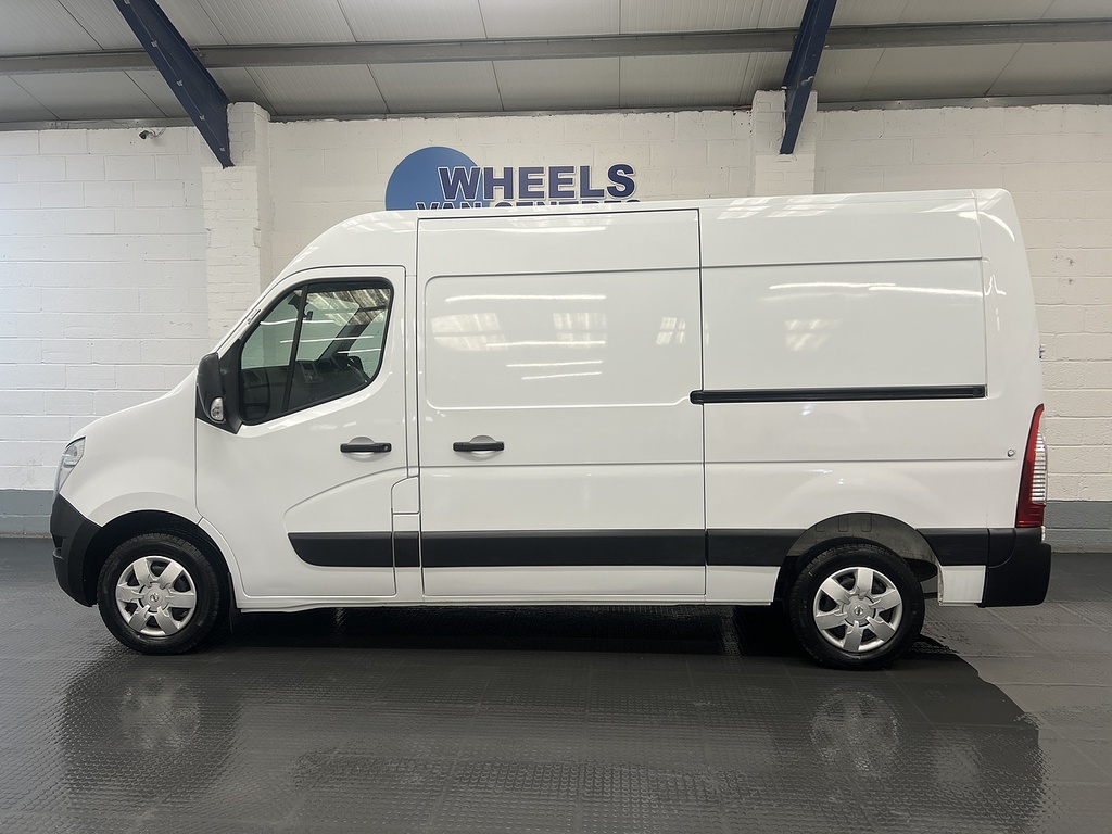 Nissan InterStar 2.3 Dci 35 Acenta Panel Van Fwd BG23ZDE White #2