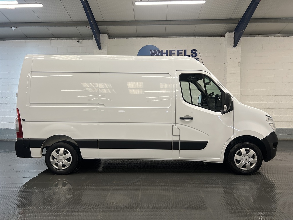 Nissan InterStar 2.3 Dci 35 Acenta Panel Van Fwd BG23ZDE White #6