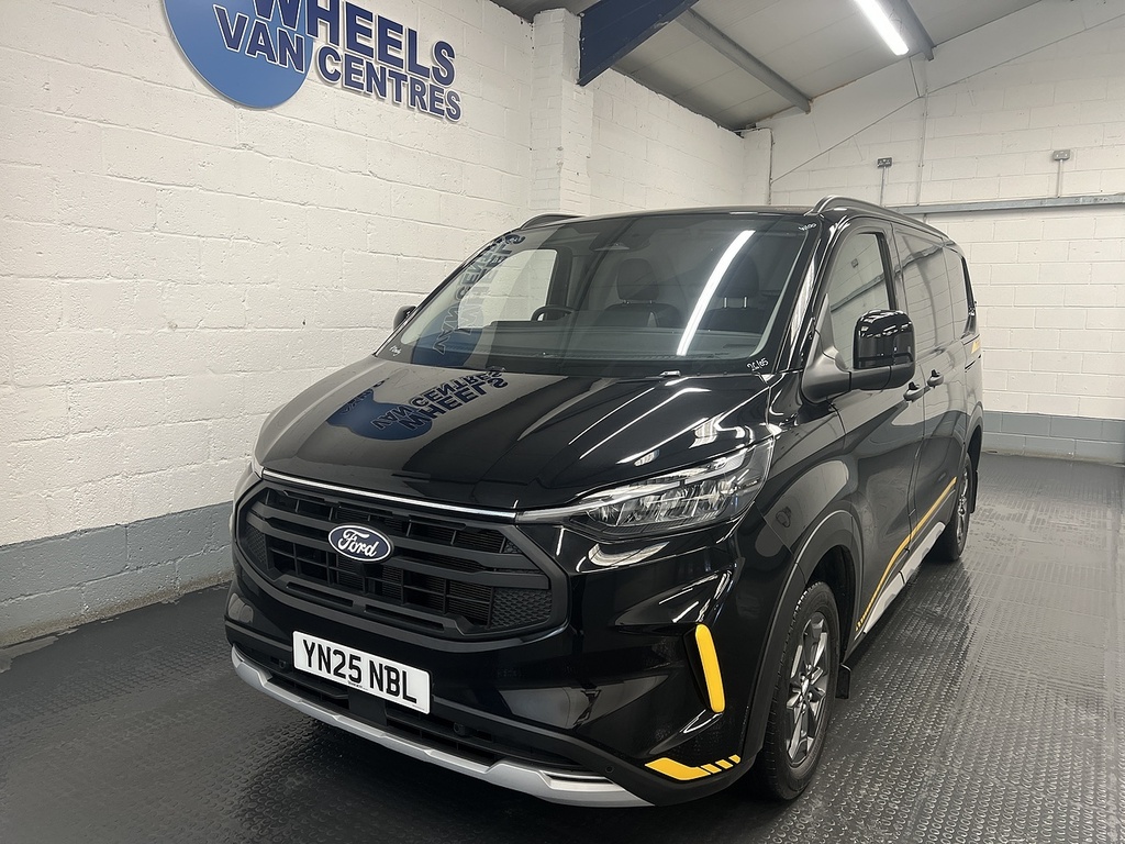 Ford Transit Custom 2.0 320 Ecoblue Trail Panel Van YN25NBL Black