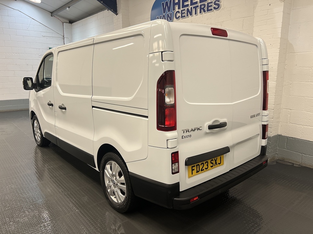 Renault Trafic 2.0 Dci Blue Sl30 Extra Panel Van Manua FD23SXJ White #3