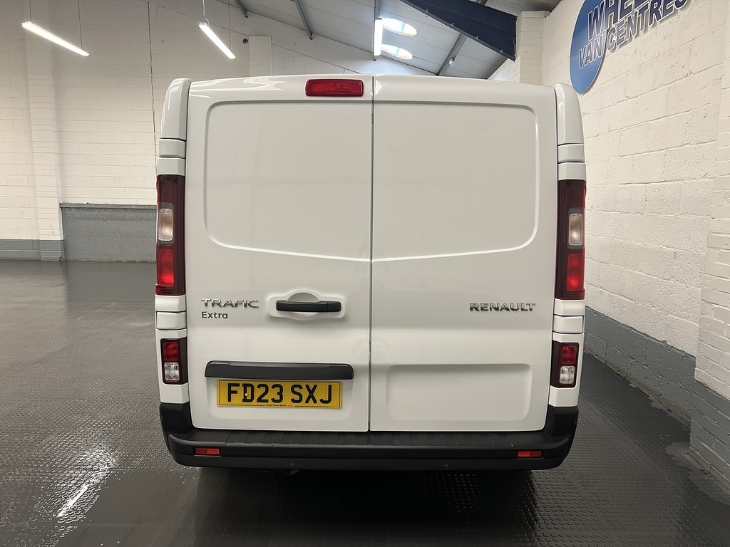 Renault Trafic 2.0 Dci Blue Sl30 Extra Panel Van Manua FD23SXJ White #4