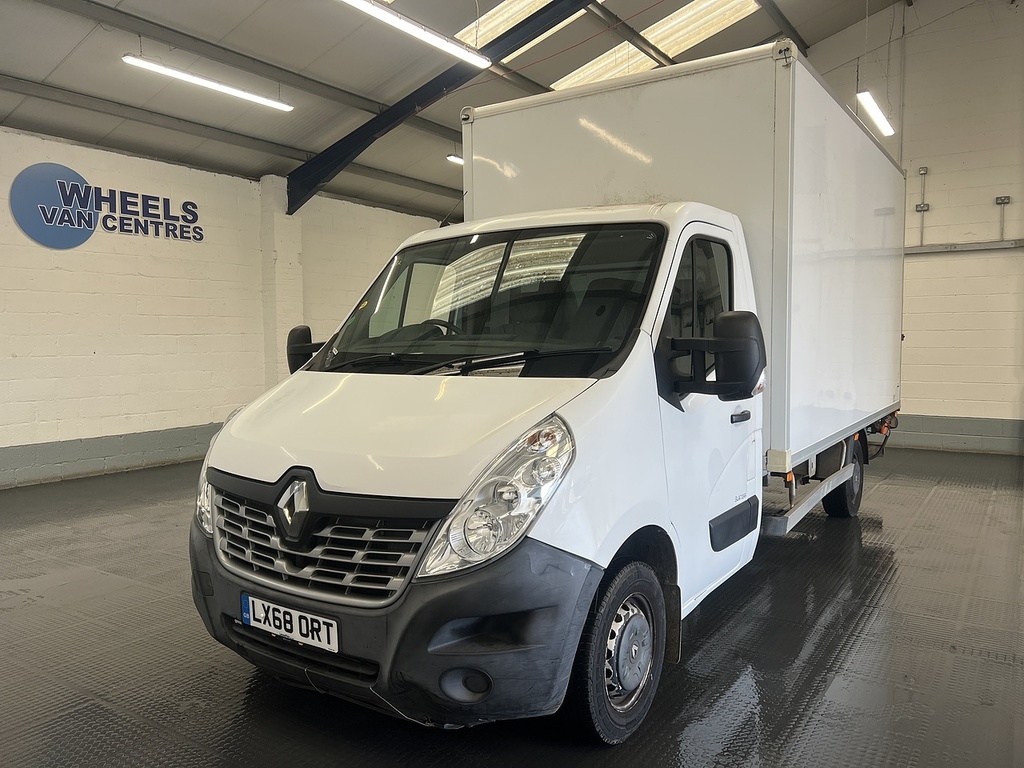 Renault Master 2.3 Dci 35 Business Luton Van Fw White