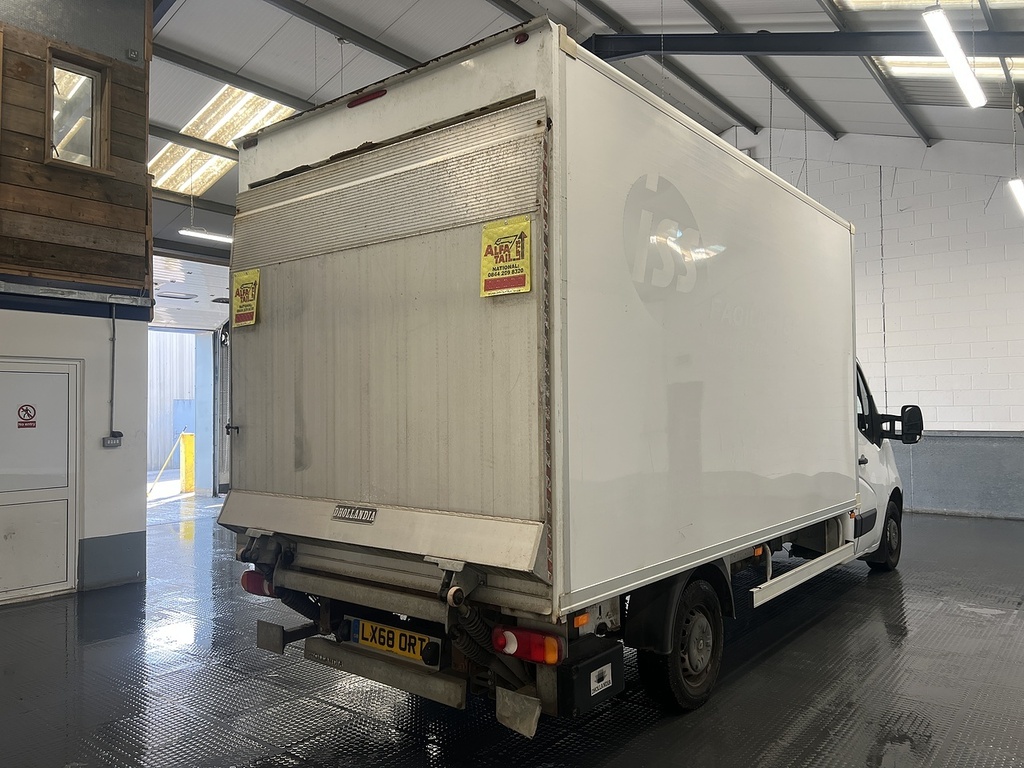 Renault Master 2.3 Dci 35 Business Luton Van Fw White #3