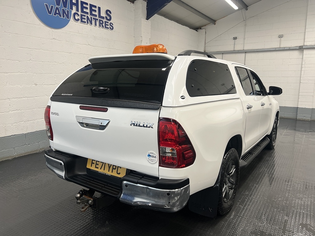 Toyota HILUX 2.4 D-4d Icon Pickup Double Cab 4W White #5