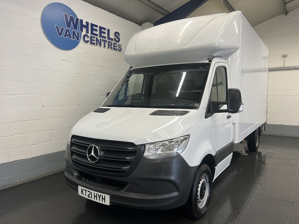 Mercedes-Benz Sprinter 314 Cdi Progressive Luton Van With Tail-lift 2.1 2 White