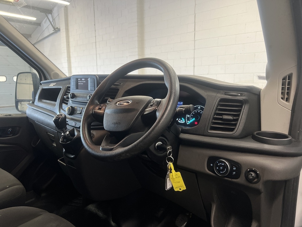 Ford Transit Custom 350 Ecoblue Leader 2.0 Luton WV22VGO White #4