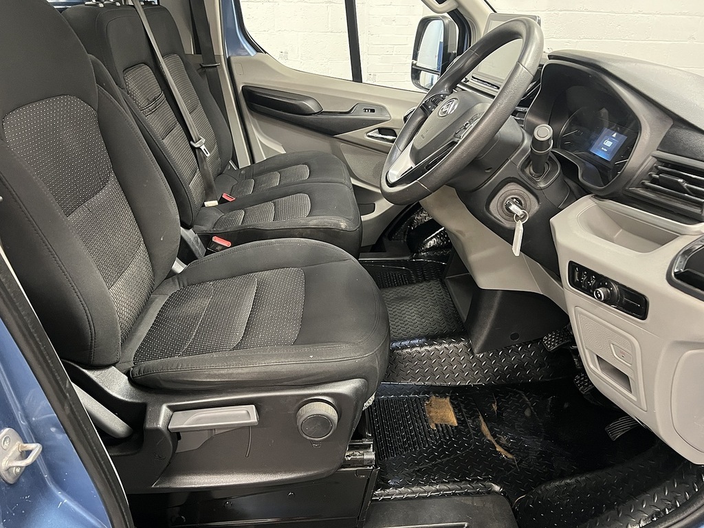 Maxus Deliver 9 2.0 D20 Lux Dropside Rwd L3 Euro YX73XUP Blue #6