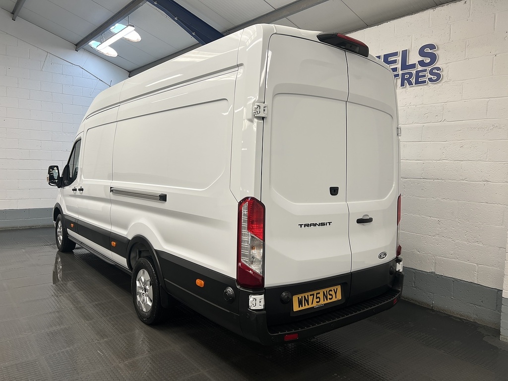 Ford Transit Custom 2.0 350 Ecoblue Limited Panel Van Manua WN75NSY White #3