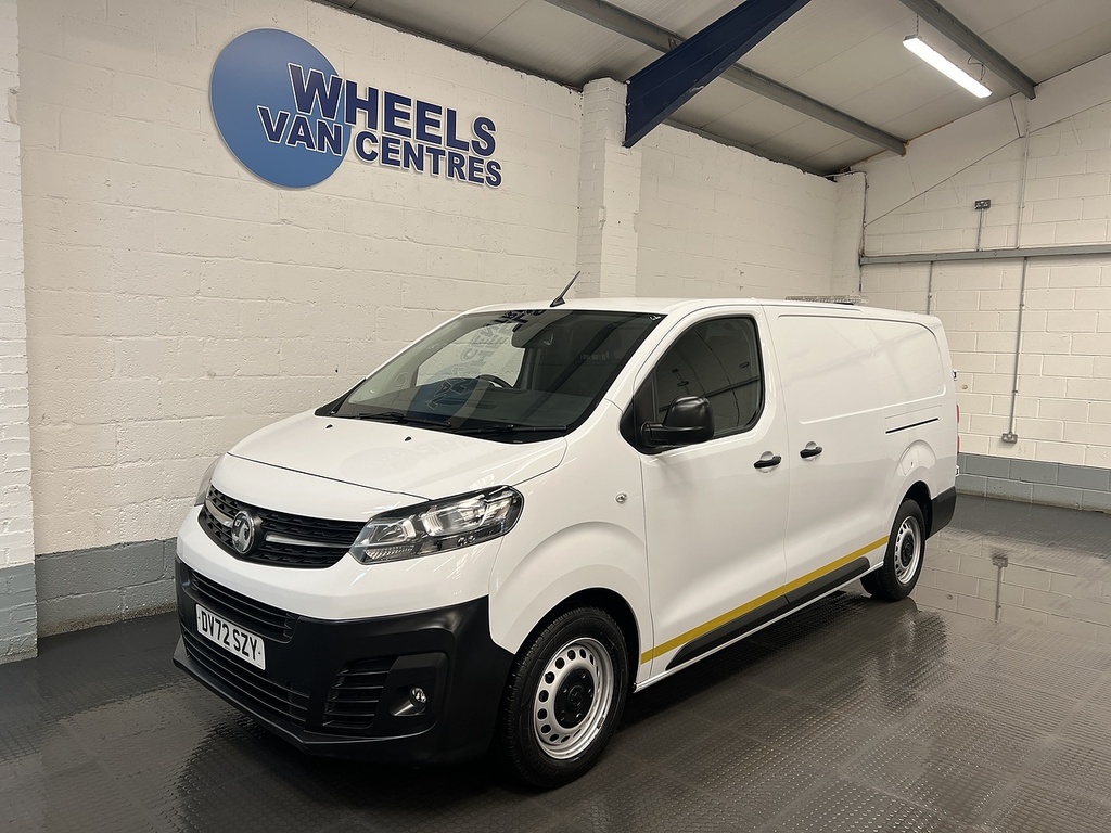 Vauxhall Vivaro 1.5 Turbo D 2900 Dynamic Panel Van 6Dr Manu White