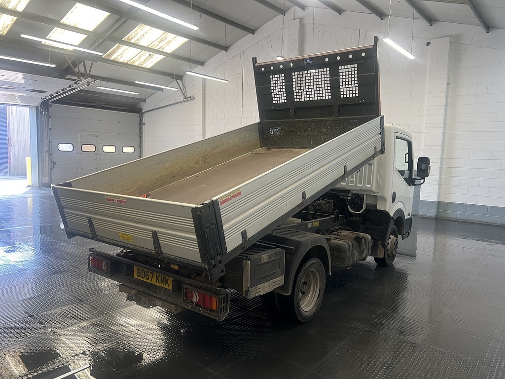 Nissan NT400 3.0 Dci 35.13 Tipper L1 Euro 6 White #2