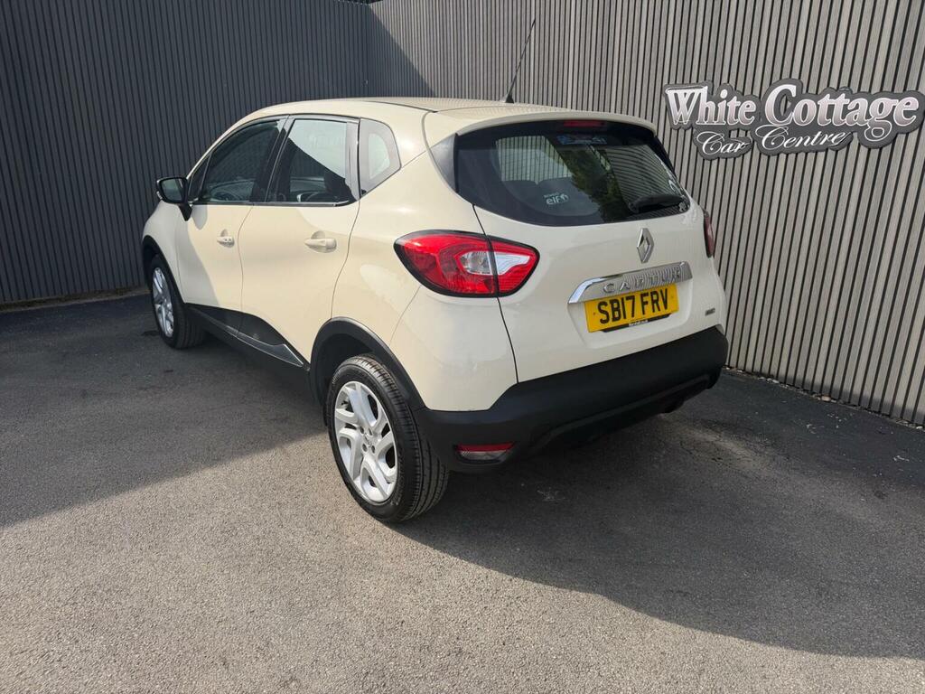 Renault Captur Suv 1.5 Dci Energy Dynamique Nav Euro 6 Ss SB17FRV White #3