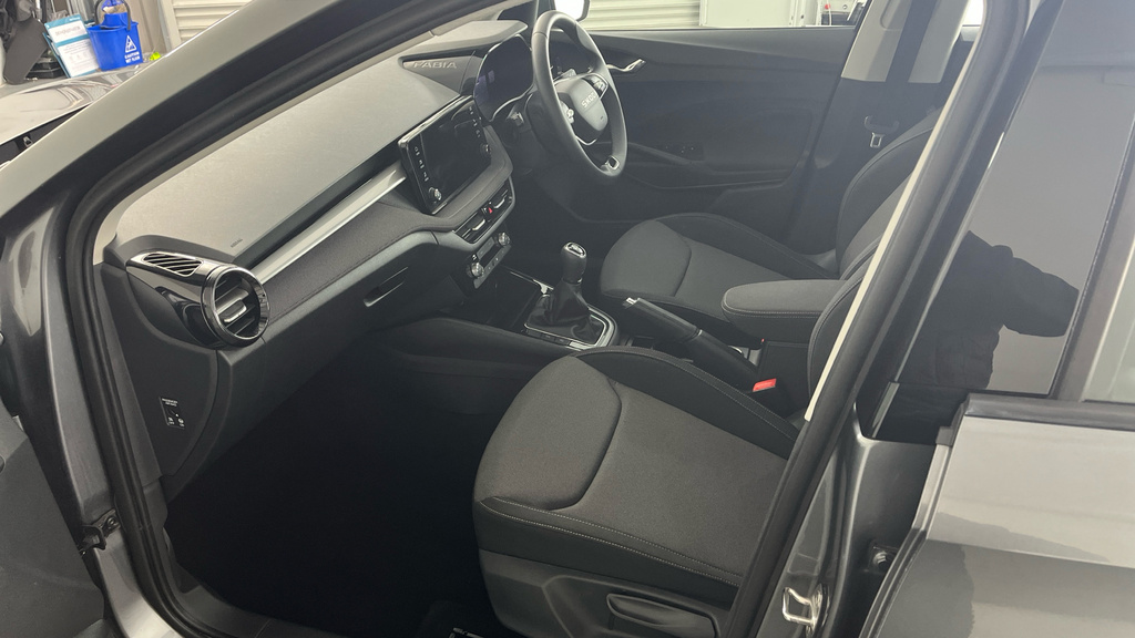 Skoda Fabia 1.0 Tsi Se Edition Hatchback Eur GF25YXE Grey #2