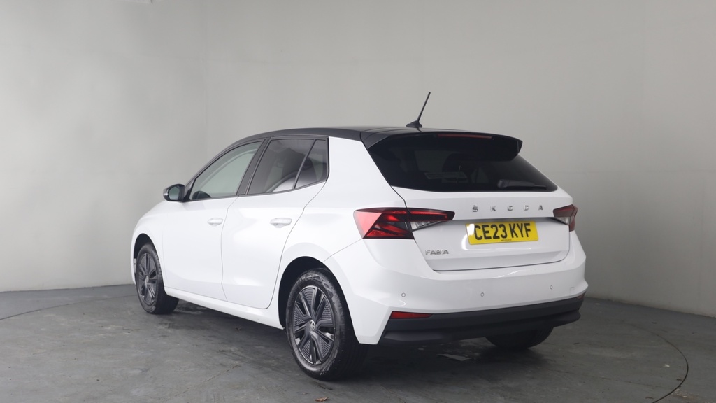 Skoda Fabia 1.0 Tsi Colour Edition Hatchback CE23KYF White #3