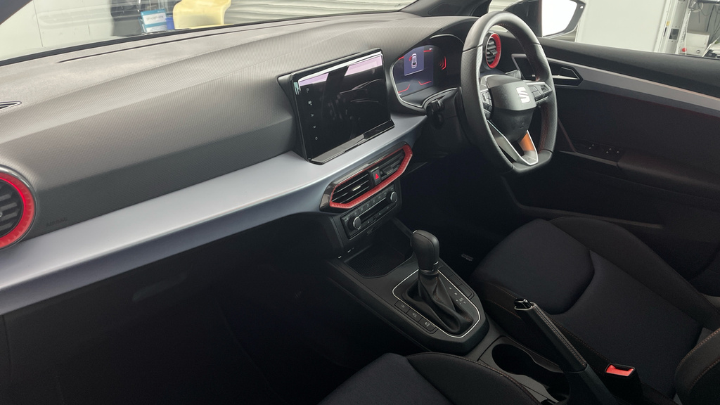 Seat Ibiza 1.0 Tsi Fr Hatchback Dsg Euro 6 Ss KR75YLH Black #2