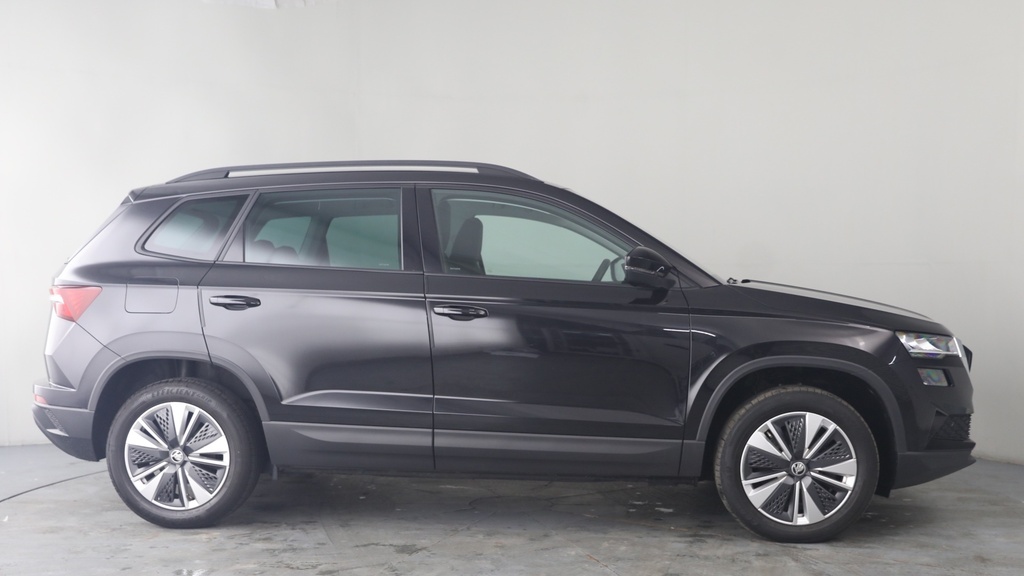 Skoda Karoq 2.0 Tdi Se Drive Suv Euro 6 Ss Black #4