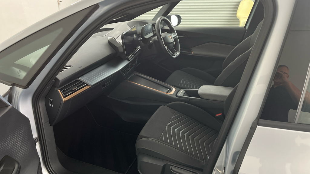 Cupra Born E-boost 58Kwh V1 Hatchback 230 YO24WKT Silver #2