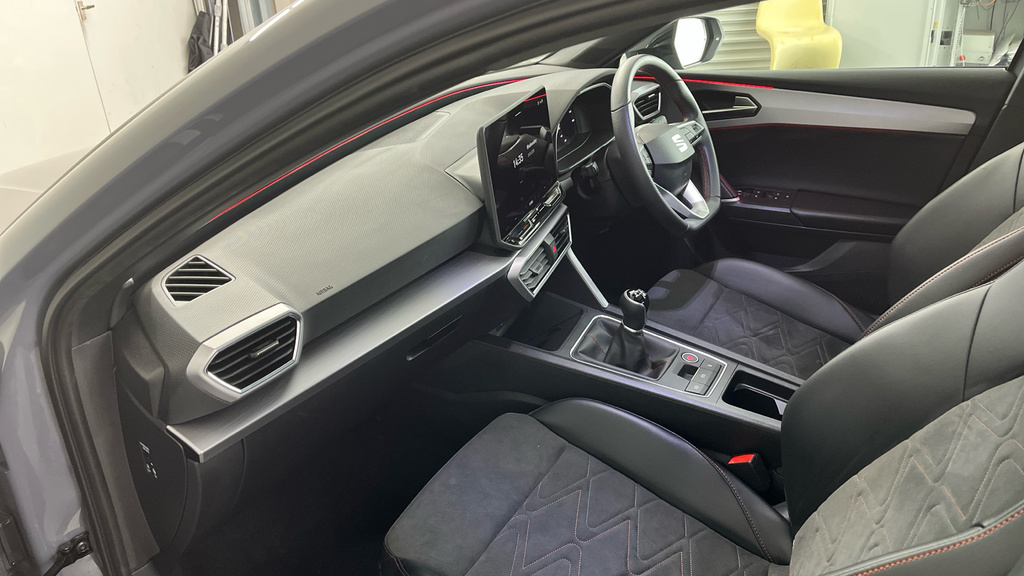 Seat Leon 1.5 Tsi Fr Black Edition Hatchback Manu CA75UBW Grey #2
